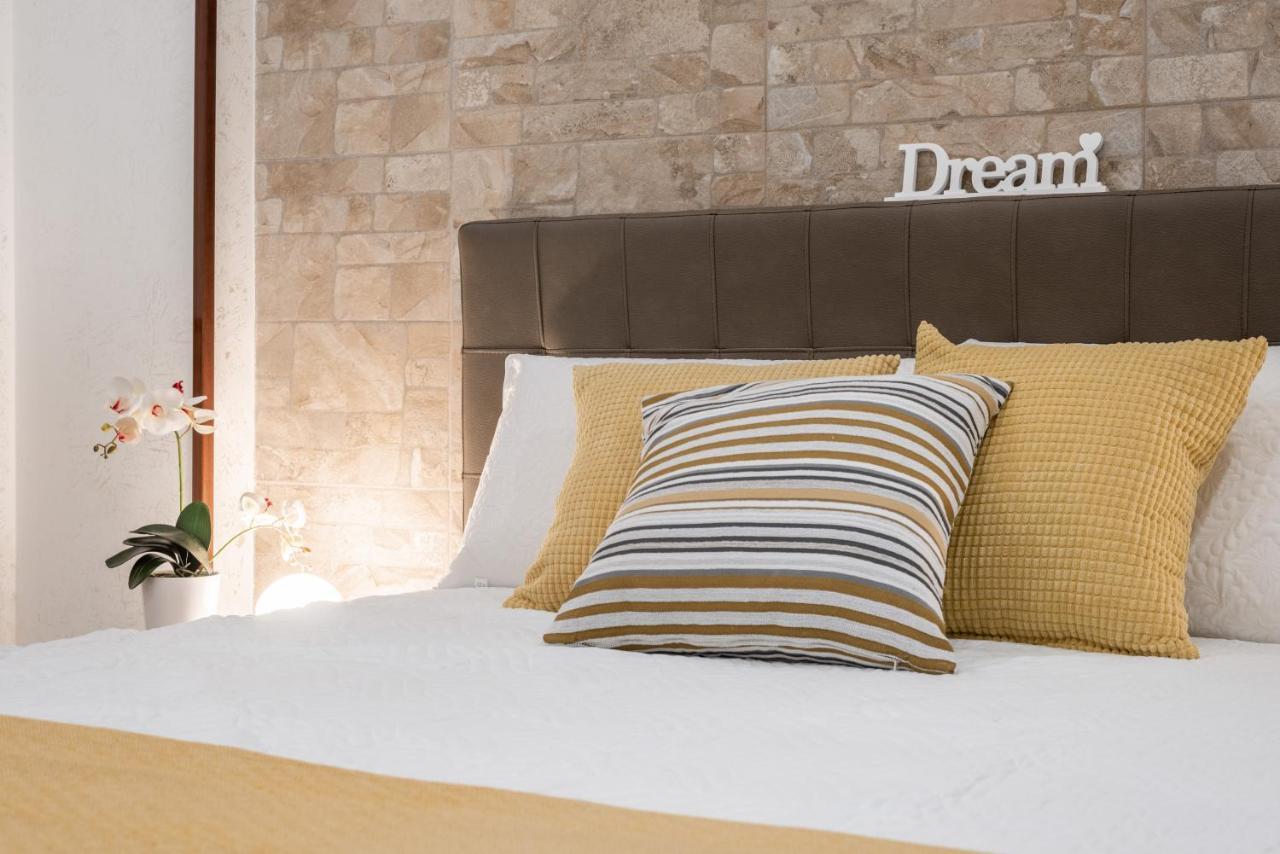 Yhellow Home Comfy Apartment Bari Eksteriør bilde